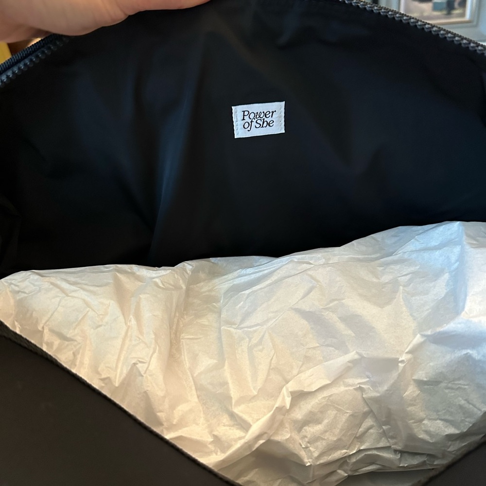 NWOT Athleta  Black Tote Bag - weekender - Picture 3 of 12
